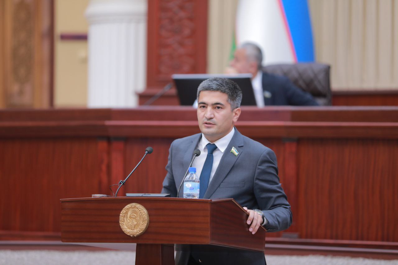 Ayol tanasidagi tukli joylarning fotosuratlari Erkaklar ogzimga bolganida menga yoqadi.