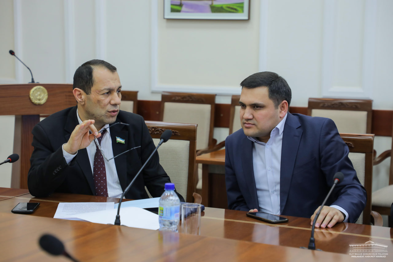 Cunnilingus bekasi uchun etuk tranny fotosuratlar juda katta eshaklar