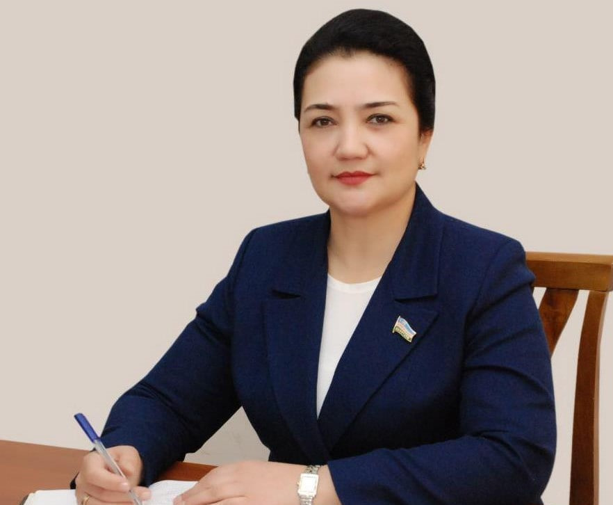 Mama Rimmaning porno suratlari achchiqlandi