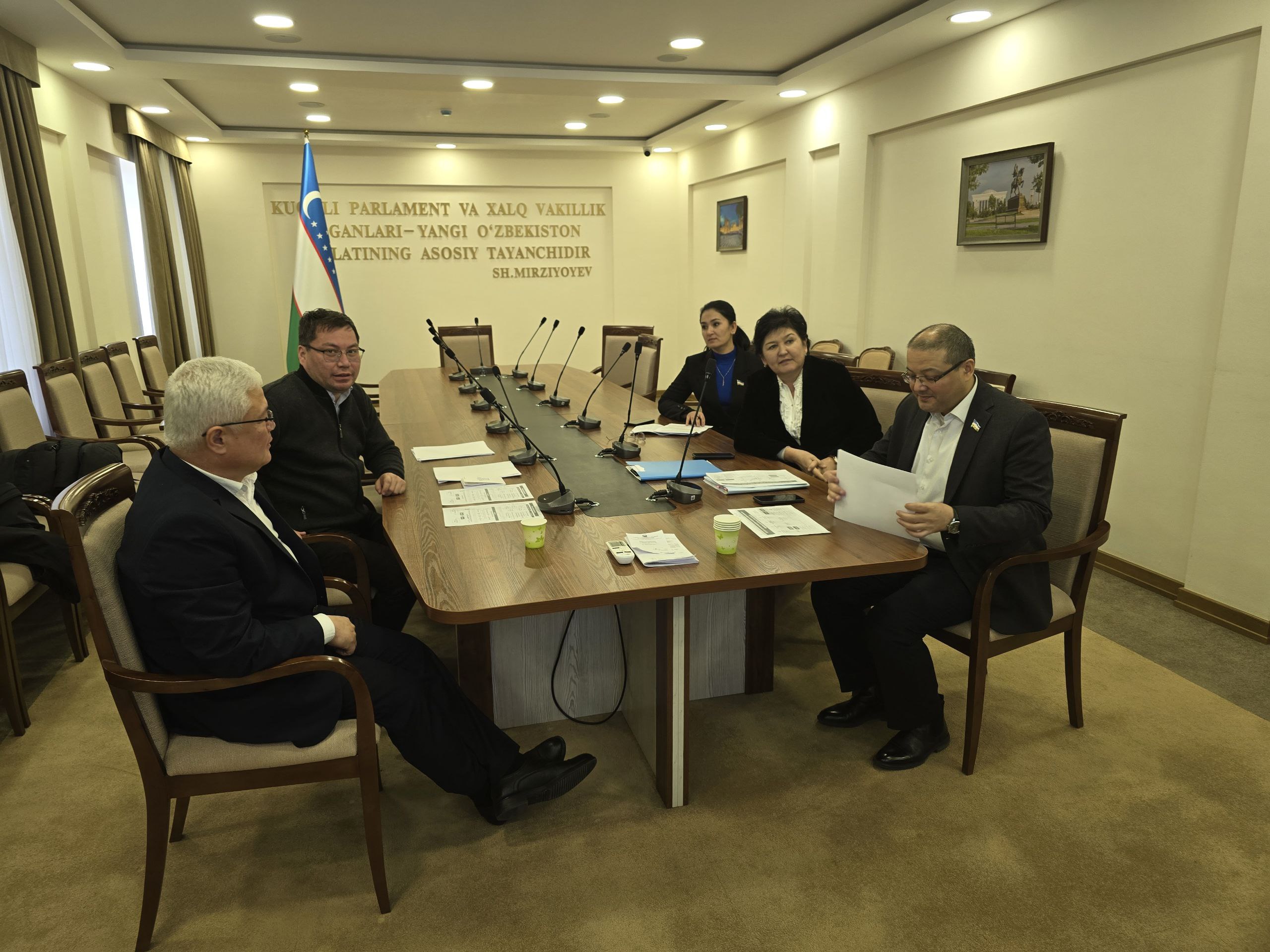 Kokrak qafasining jinsiy aloqa videosi Anusdagi eng katta jinsiy olatni