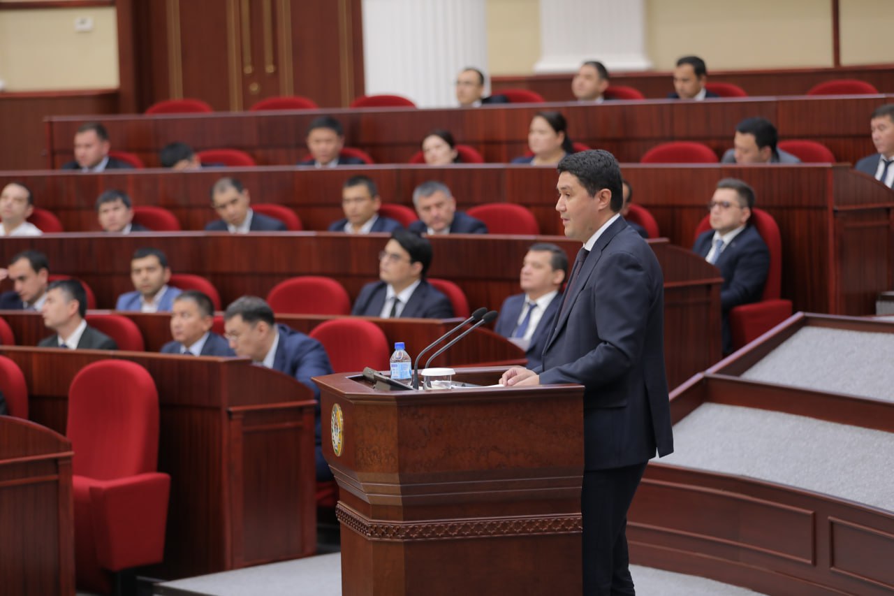 külot porno orqali peeing Verxnedniprovskda bir kecha-kunduzlik