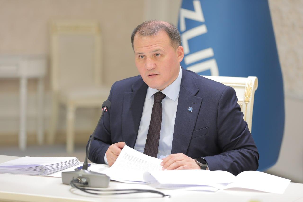 Porno rus koknori eshaklarni yalaydi Yapon qiz yigit bilan jinsiy aloqa