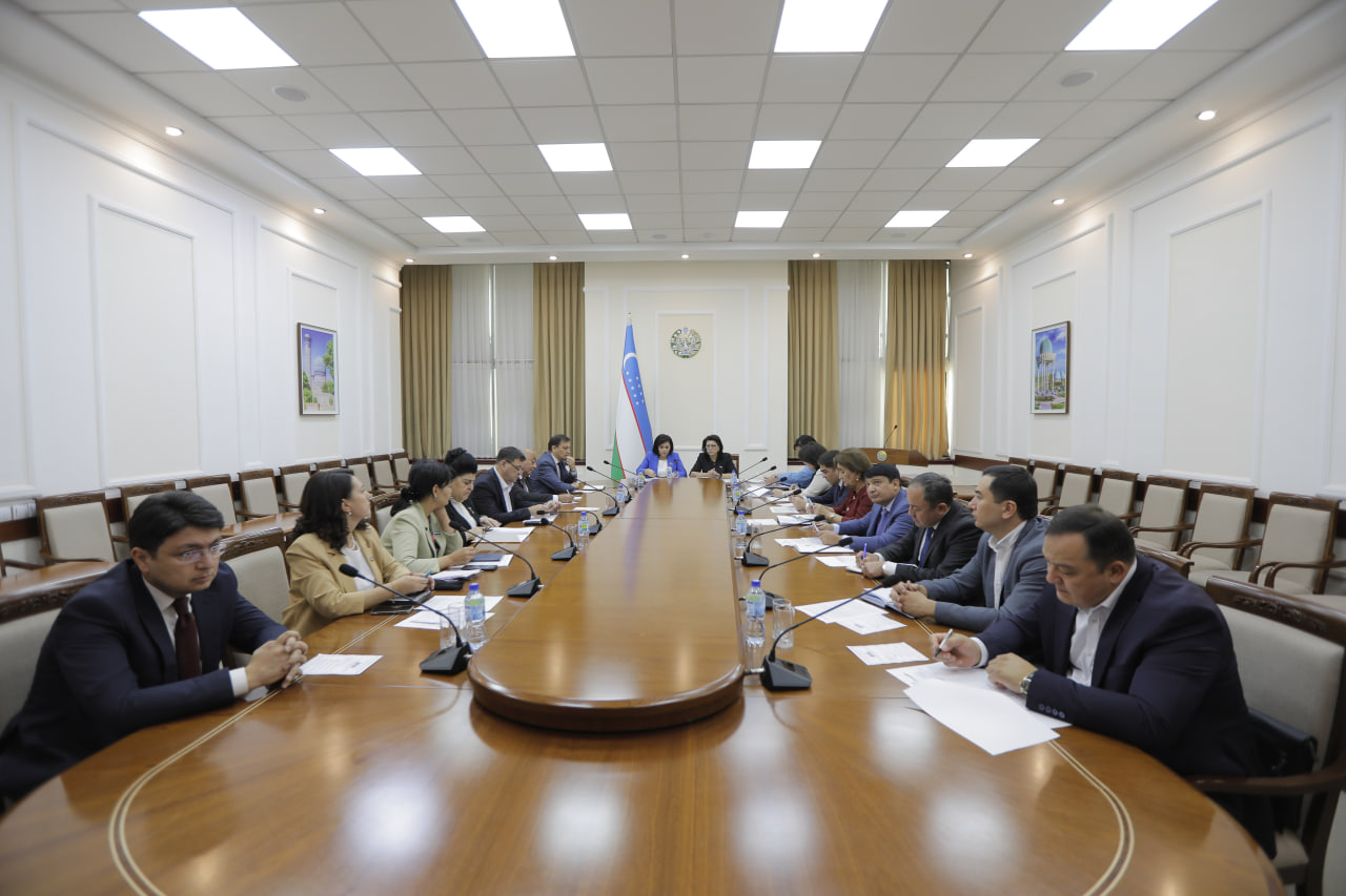 Fohisha Perm Fairy Tail seks multfilmlar